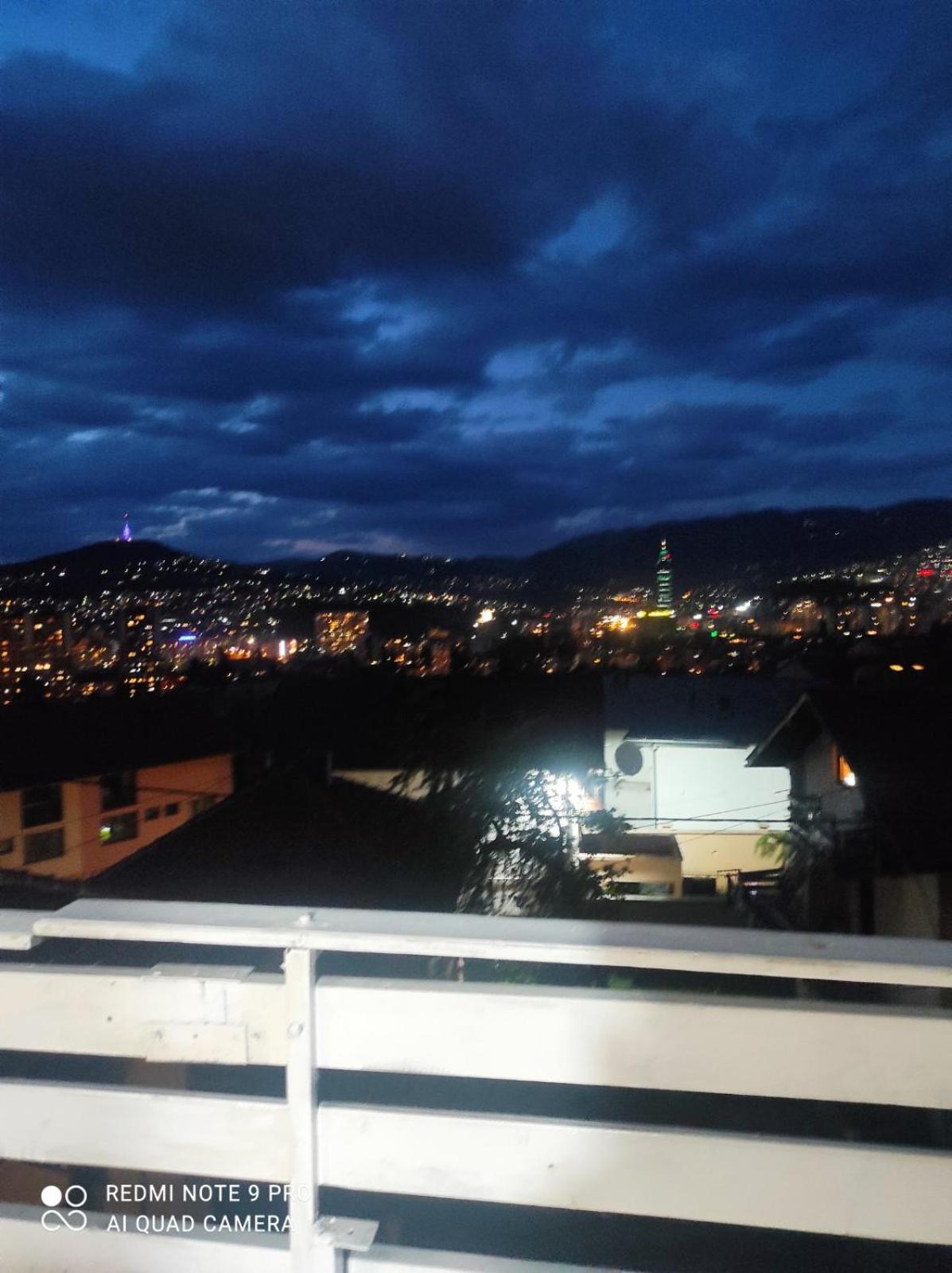 Apartment Sarajevo - Vraca Buitenkant foto
